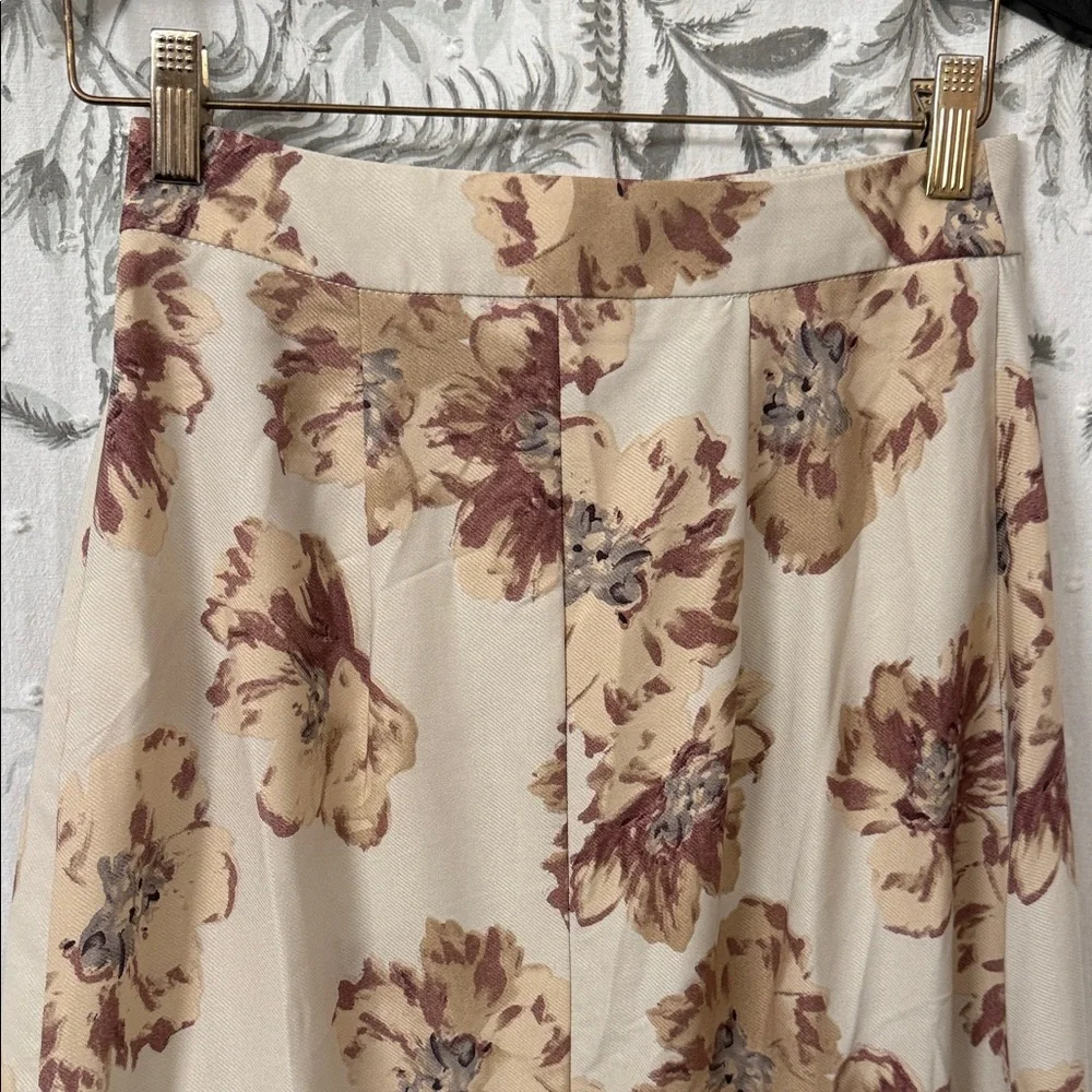 Chic Asymmetrical Floral Skirt - Cream and Brown - Picture 6 of 10